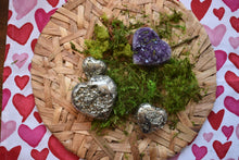 Load image into Gallery viewer, Gemstone Hearts